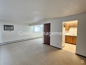 Building Photo - 2 Bedroom Heat Paid with Garage
