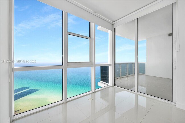 Building Photo - 18201 Collins Ave