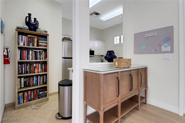 Building Photo - 401 Bayfront Pl