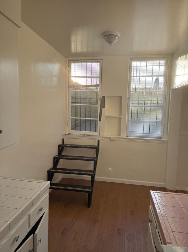 Building Photo - 3781 W. 9th St.