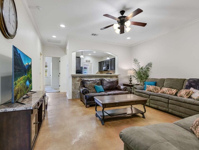 Building Photo - 3312 Airborne Ave