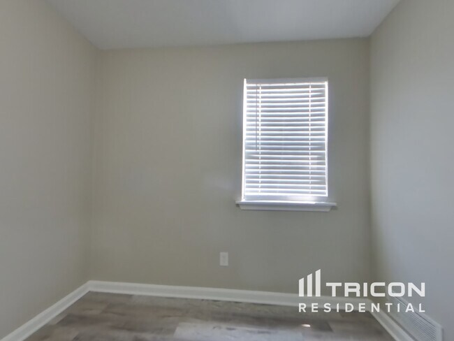 Building Photo - 902 Shiloh Ridge Run NW