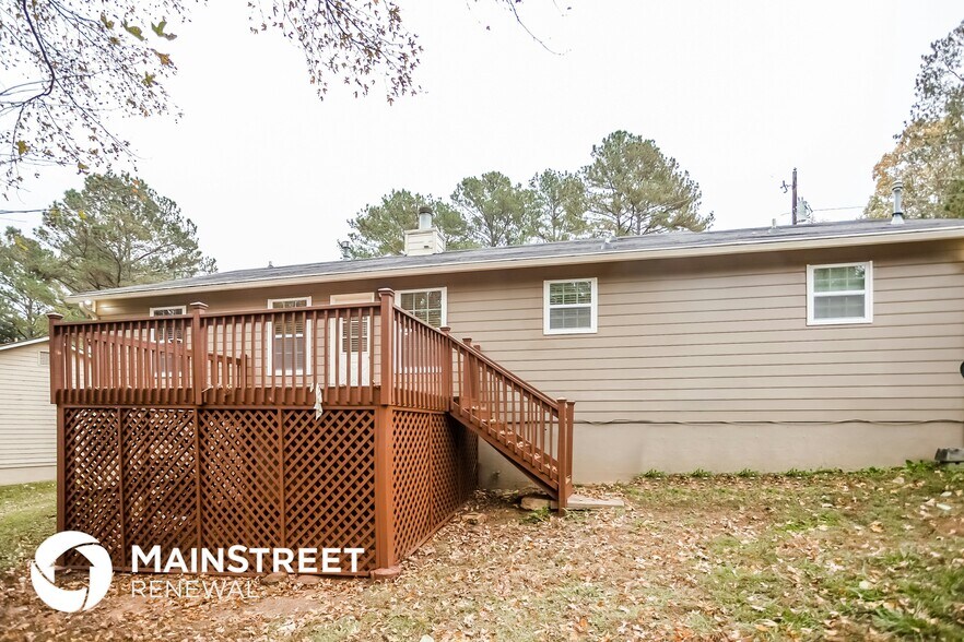 Building Photo - 3773 Kathryn Dr SW