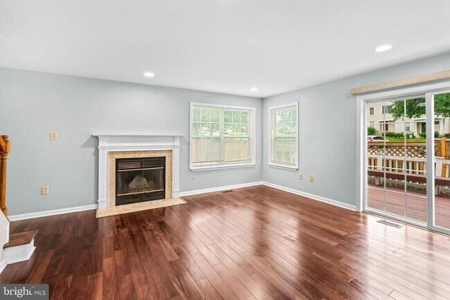 Building Photo - 8540 Harvest View Ct