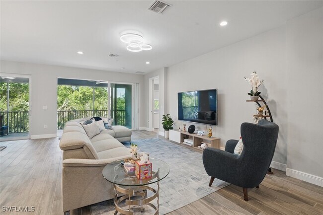 Building Photo - 2567 Seychelles Dr