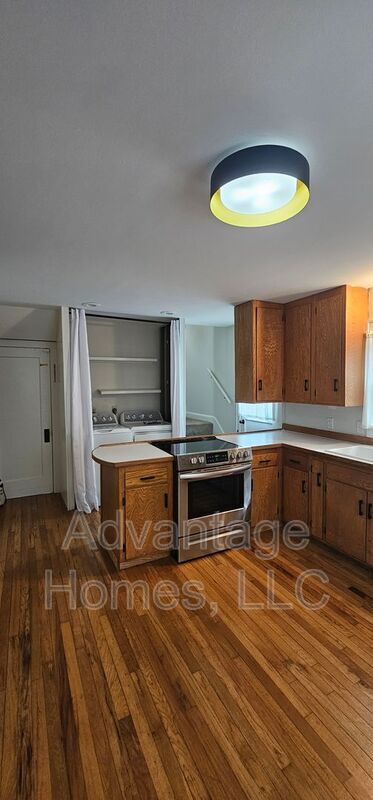 Building Photo - 4523 Wyoming St