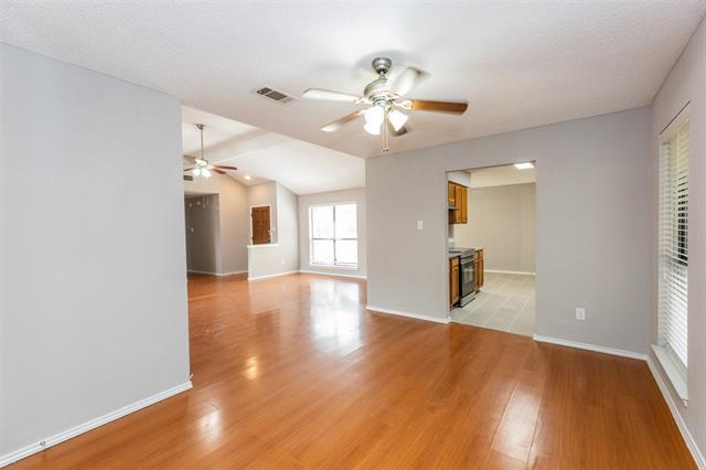 Building Photo - 1017 Bass Dr