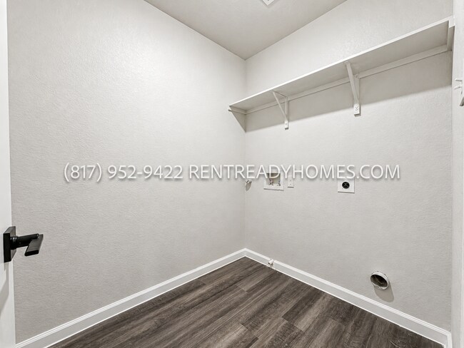 Building Photo - 419 Covington Cv