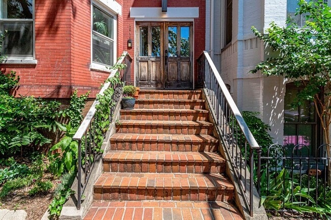 Building Photo - 1519 Church St NW