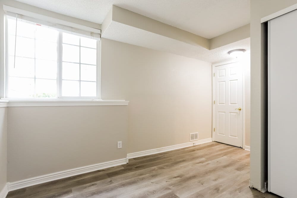 Building Photo - 715 Stowe St