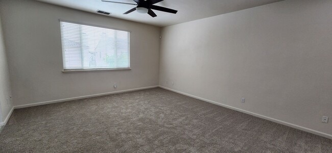 Building Photo - Beautiful 4 Bedroom Home in Elk Grove