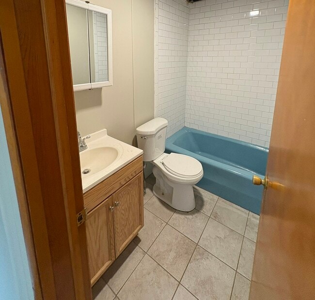 Building Photo - 725 Wheeler Ave