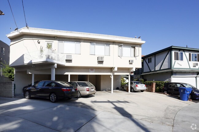 Building Photo - 13554 Rye St