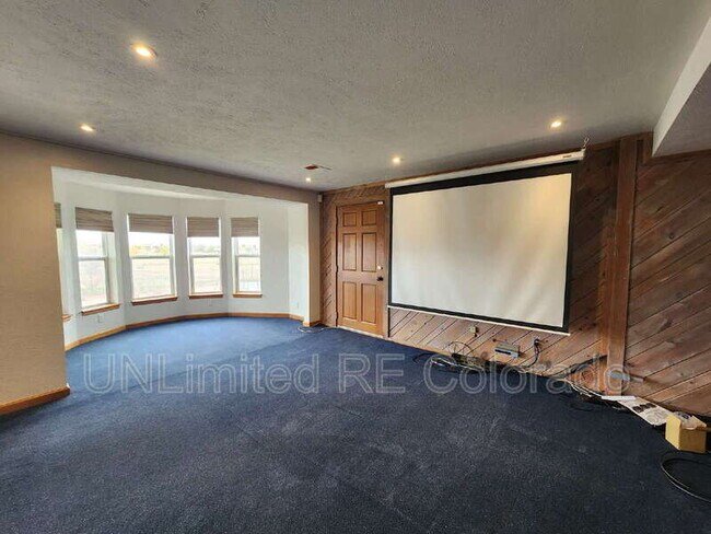 Building Photo - 5989 Eldridge Ct