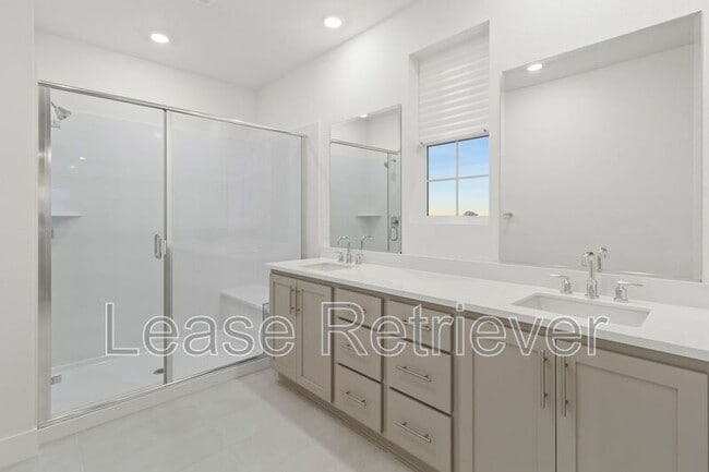 Building Photo - 1909 Ariana Pl