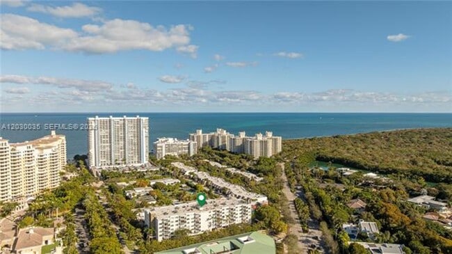 Building Photo - 210 Seaview Dr