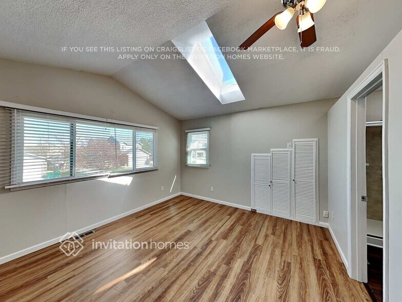 Building Photo - 4861 S Dunkirk Way