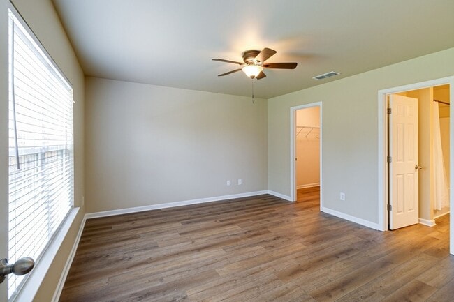 Building Photo - 2057 Red Jacket Trace