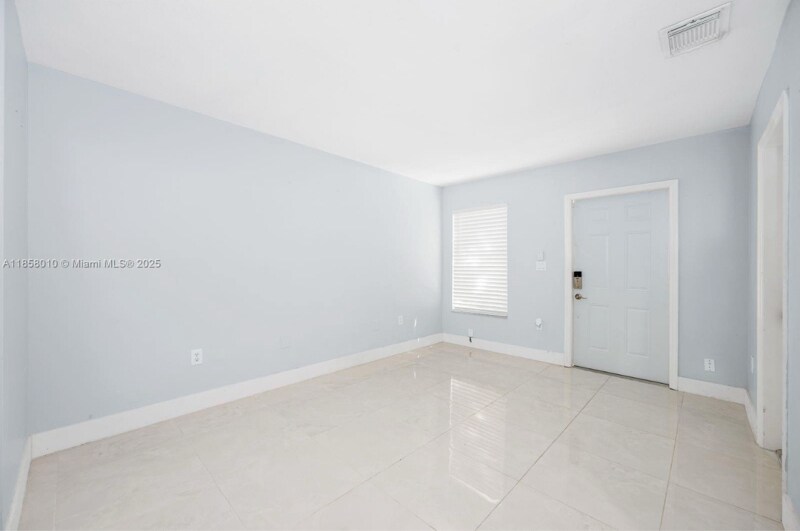 Building Photo - 20750 SW 79th Pl