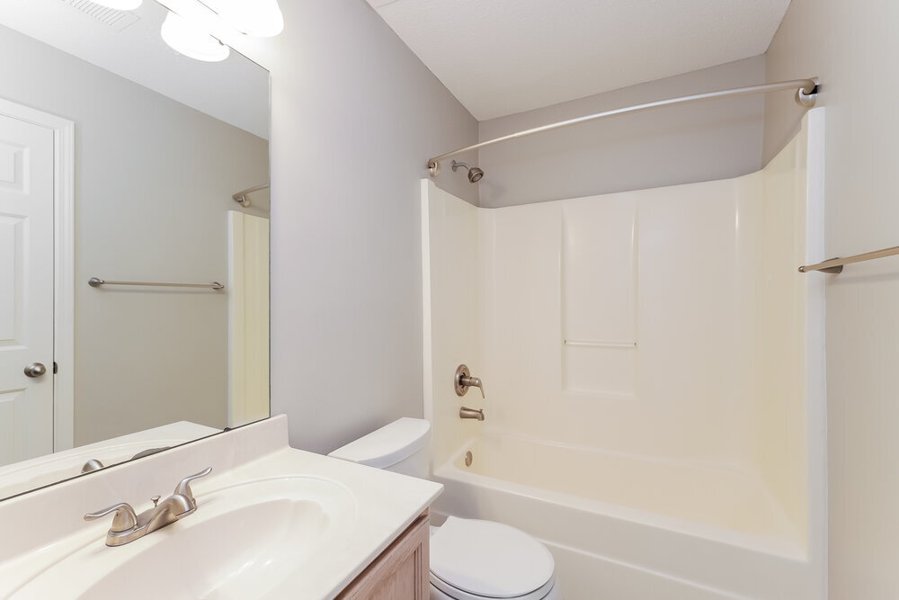 Building Photo - 25 Oakridge Cove