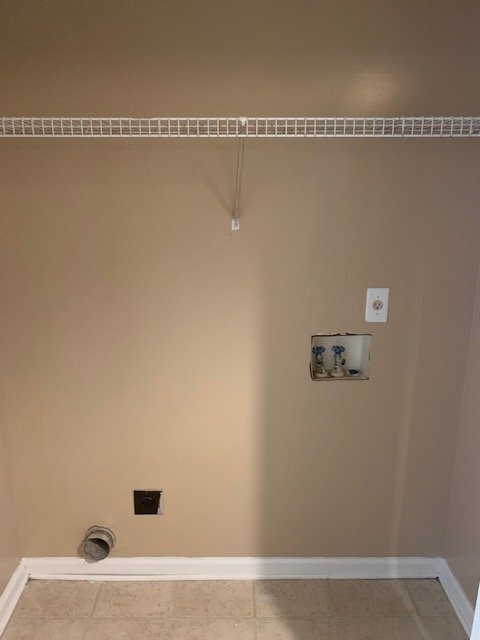 Building Photo - "Charming 3-Bed, 2-Bath Duplex Retreat in ...