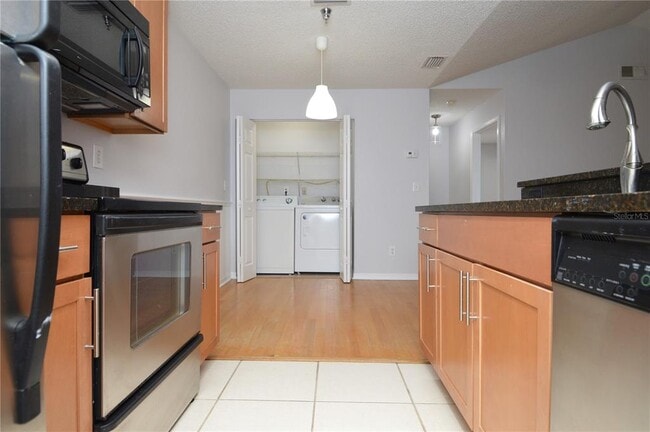 Building Photo - 10263 Gandy Blvd N