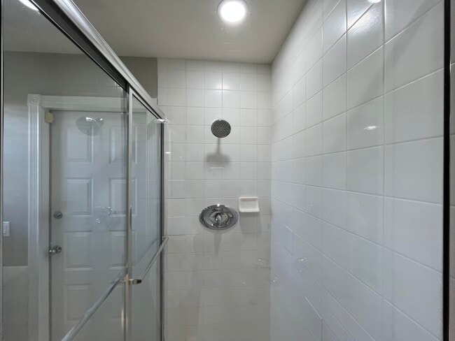 Building Photo - 1624 SW Waterfall Blvd