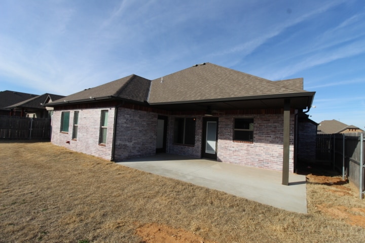 Building Photo - 20558 Pioneer Dr