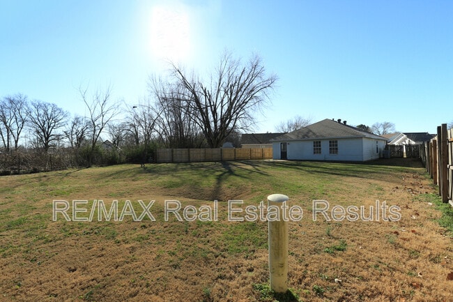 Building Photo - 50 Cheryl Cir