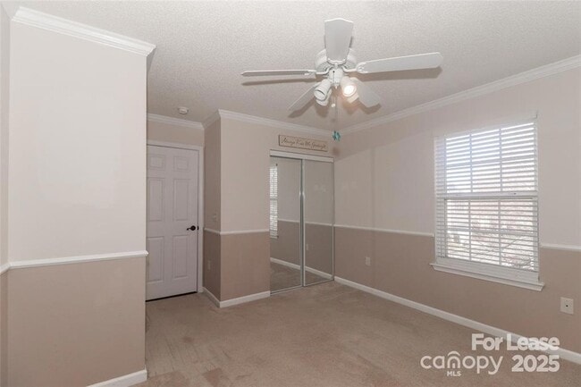 Building Photo - 9408 Meadowmont View Dr