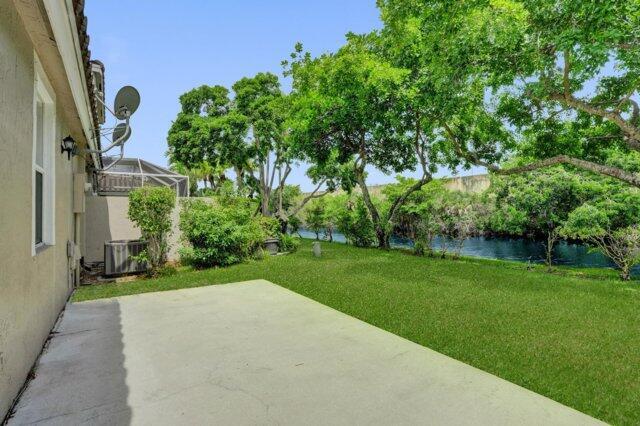Building Photo - 10581 NW 57th Ct