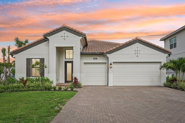 Building Photo - 13621 Le Christine Dr