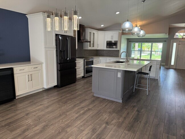 Building Photo - 8150 Mystic Harbor Cir