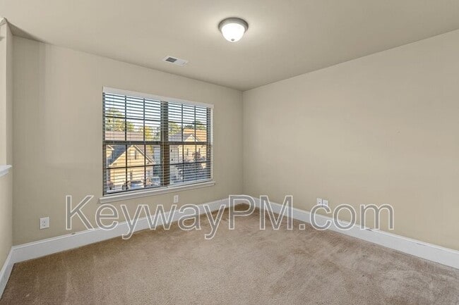 Building Photo - 1023 Iris Glen Dr