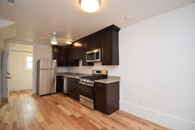 Building Photo - 536 N 600 W