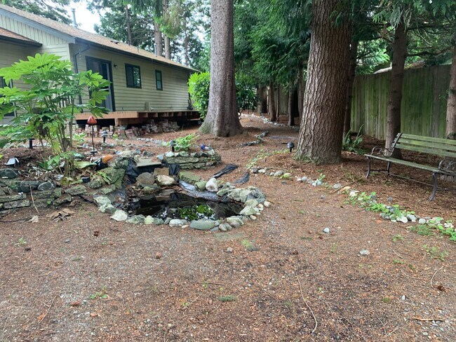 Building Photo - Newly Updated 2 Bed. 2 Bath Home on Fenced...