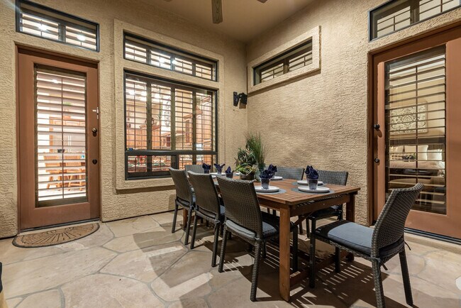 Building Photo - 3644 N Sagewood Cir