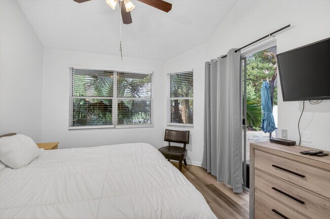 Building Photo - 2225 NW 53rd St