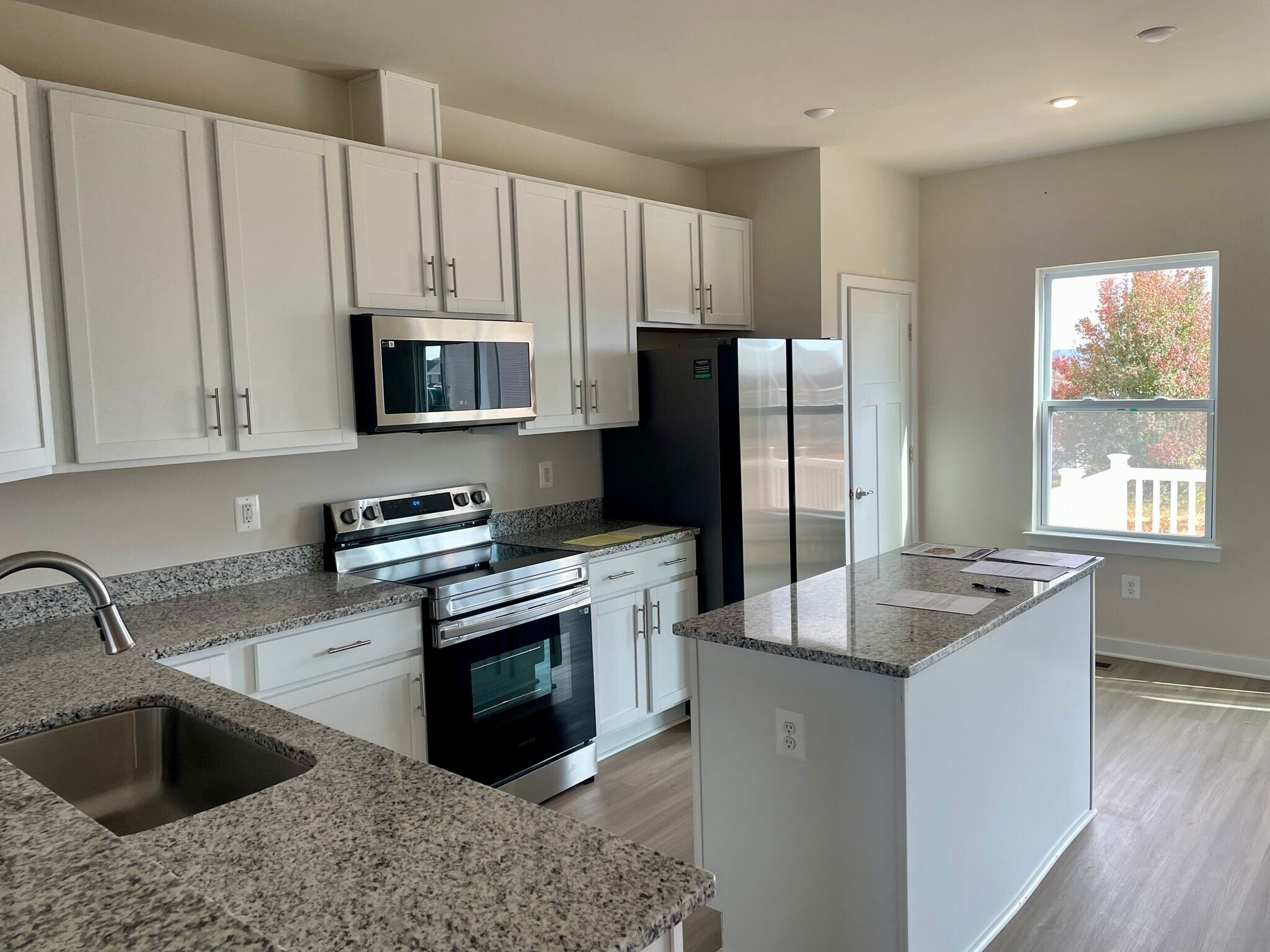 Building Photo - 34 Sumter Ave