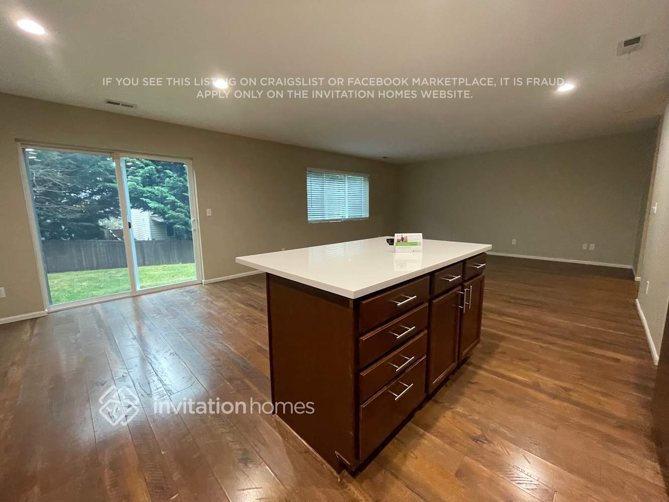 Building Photo - 2011 199th St E