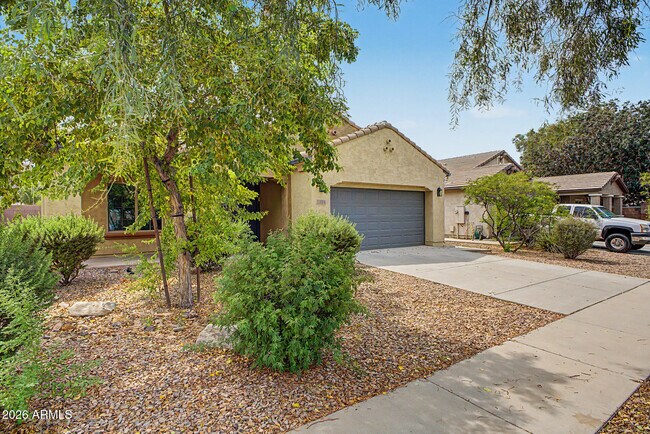 Building Photo - 3113 E Chisum Ln