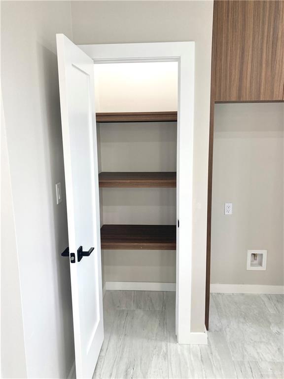 Building Photo - 40 Corales St