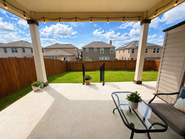 Building Photo - AVAILABLE MID MAY; APPLY TODAY ON OUR WEBSITE!!!