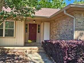 Building Photo - 2517 Clara Kee Blvd