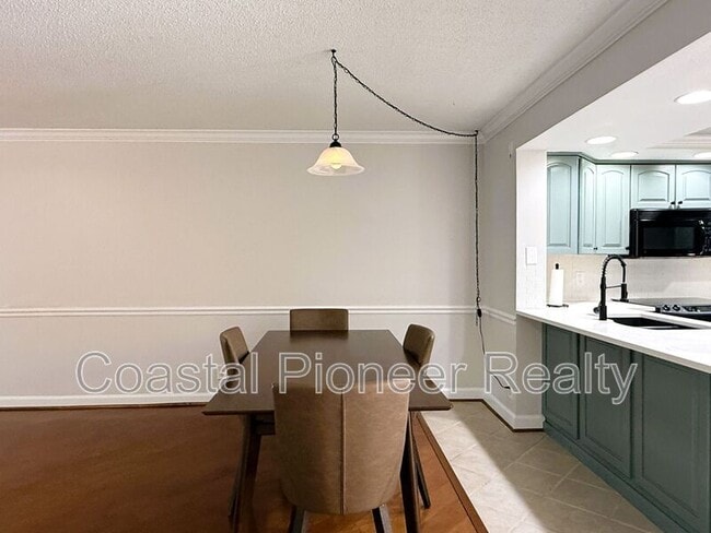 Building Photo - 2614 Cove Cay Dr