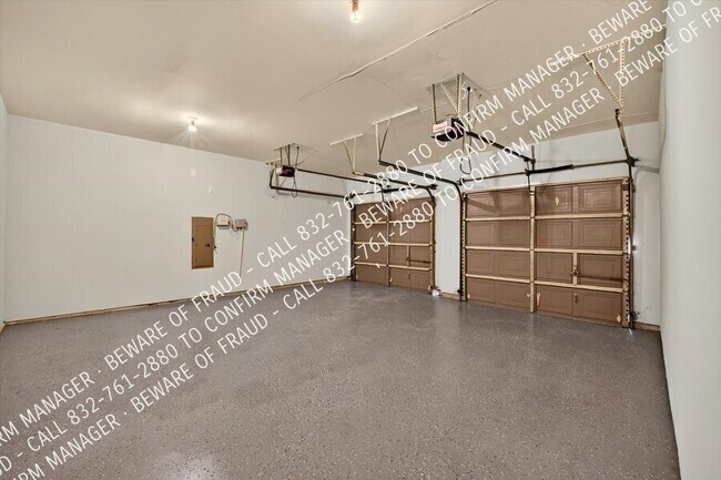 Building Photo - 11472 Blackhawk Dr