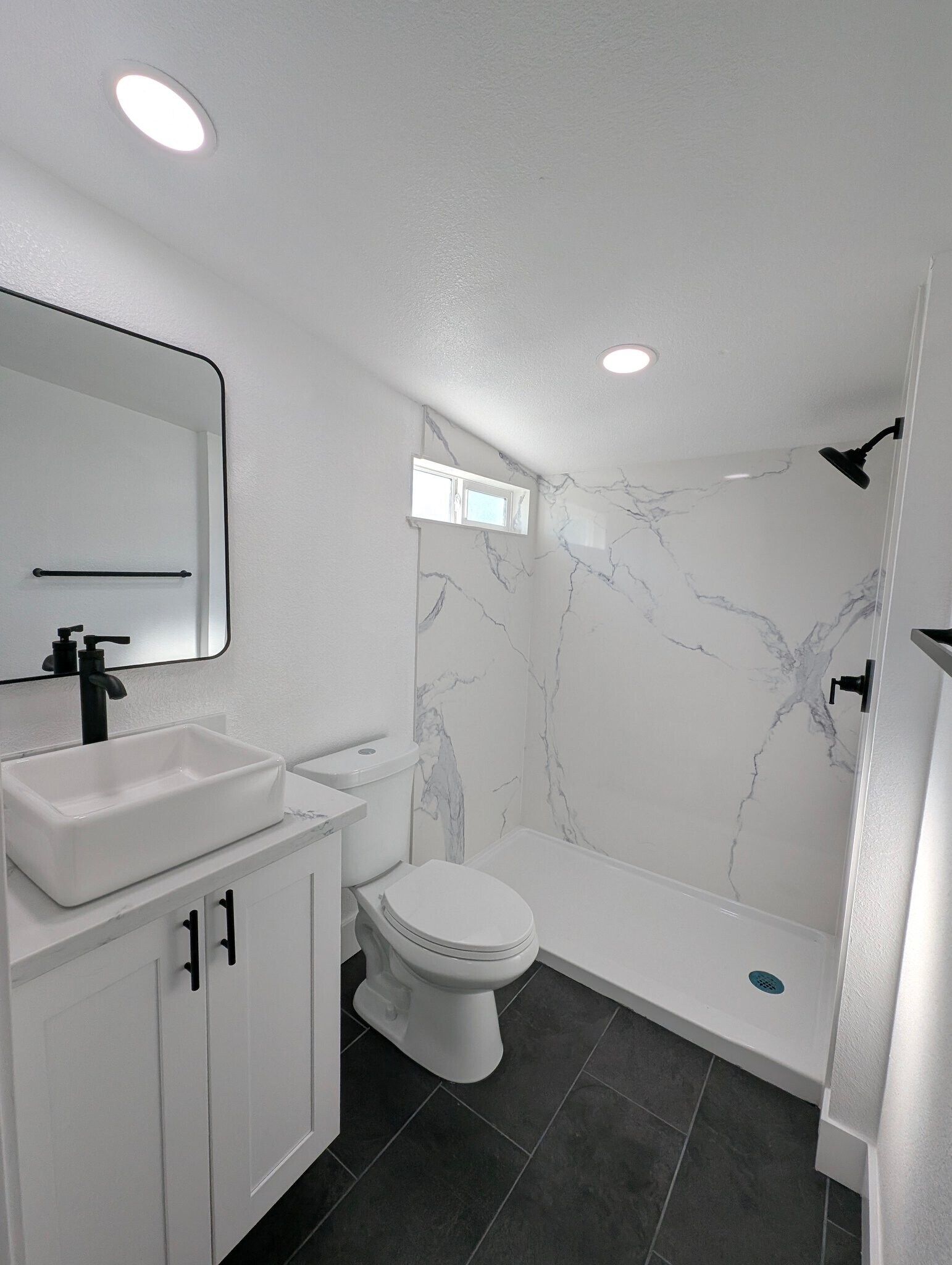 Building Photo - 95 Arbol Ave