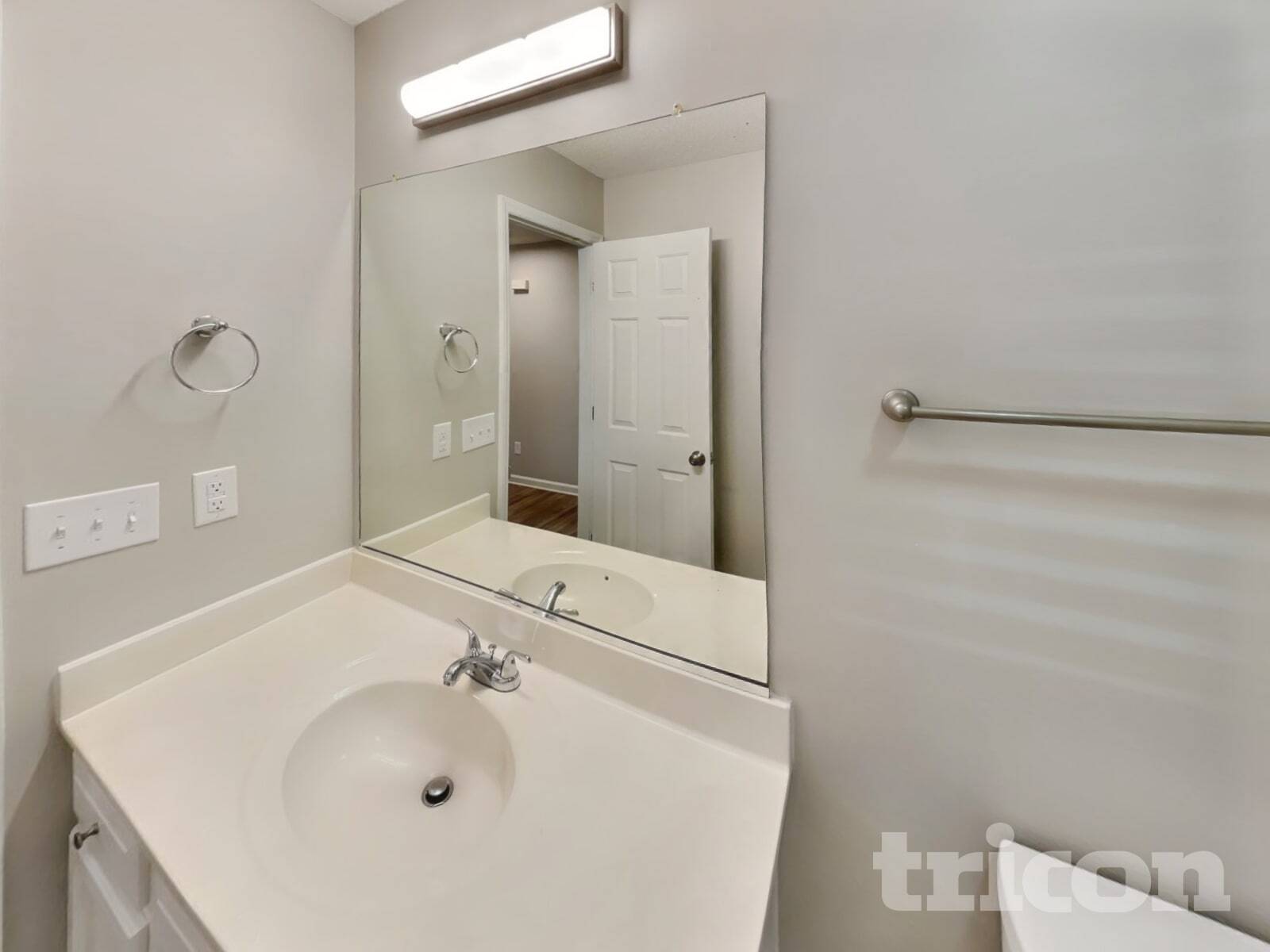 Building Photo - 2112 Saponi Village Ct