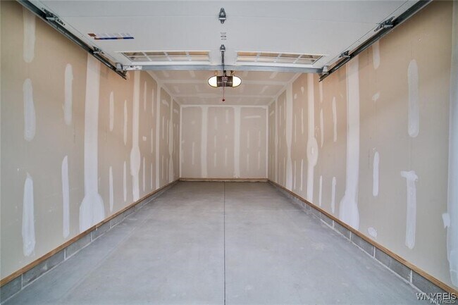 Building Photo - 295 Northill Dr