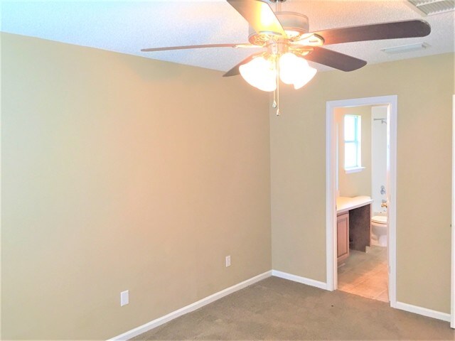 Building Photo - 3668 Arava Dr